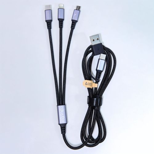C&A Ladekabel "ECO Cable Style (Art.-Nr. CA812221) - USB-Ladekabel aus recycelten PET-Flasche...