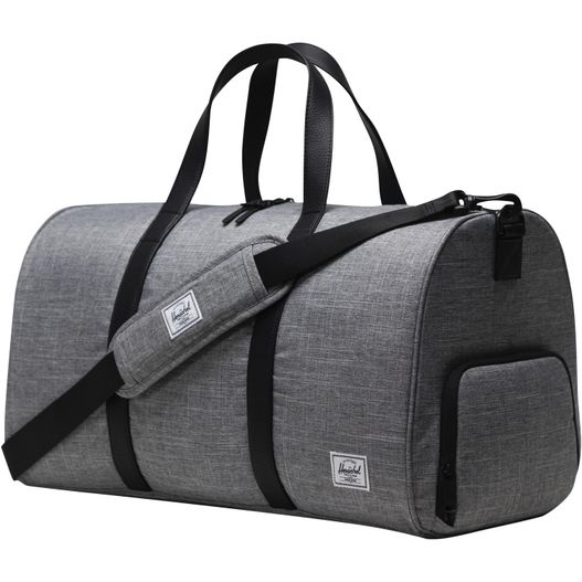 eine duffeltasche mit einem gurt auf der unterseite Herschel Novel™ recycelte Reisetasche 43 L (Bild 1)