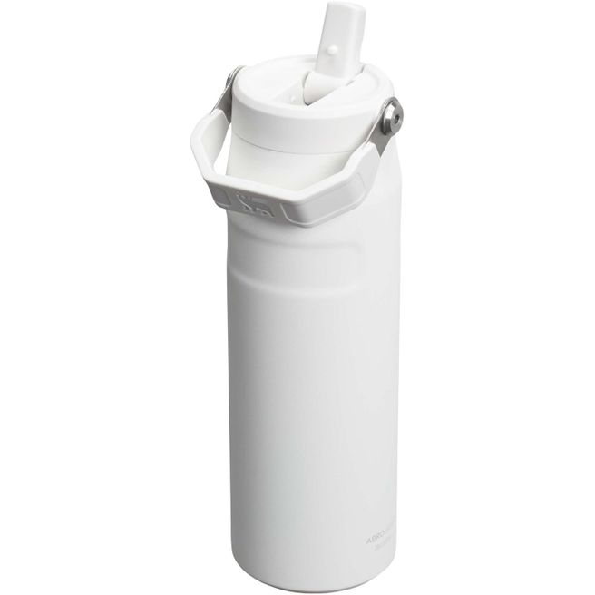 Produktabbildung Stanley IceFlow™ 2.0 700 ml Flasche mit Flip-Trinkhalm Stanley IceFlow™ 2.0 700 ml Flasche mit Flip-Trinkhalm