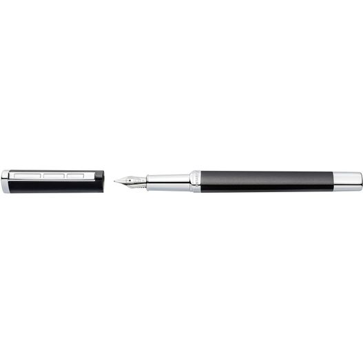 einen stift und einen stift, der nebeneinander sitzt STAEDTLER triplus® Füllhalter (Bild 1)