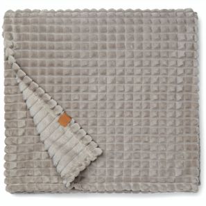 VINGA Branson Decke aus GRS recyceltem PET