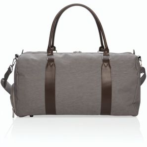 Wochenendtasche mit USB A-Ausgang