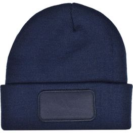 Strickmütze mit Label