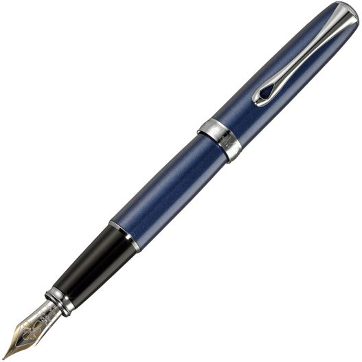 ein stift mit einem blauen körper und silbernen trimm Diplomat EXCELLENCE A2 14Karat Füllfederhalter (Bild 1)