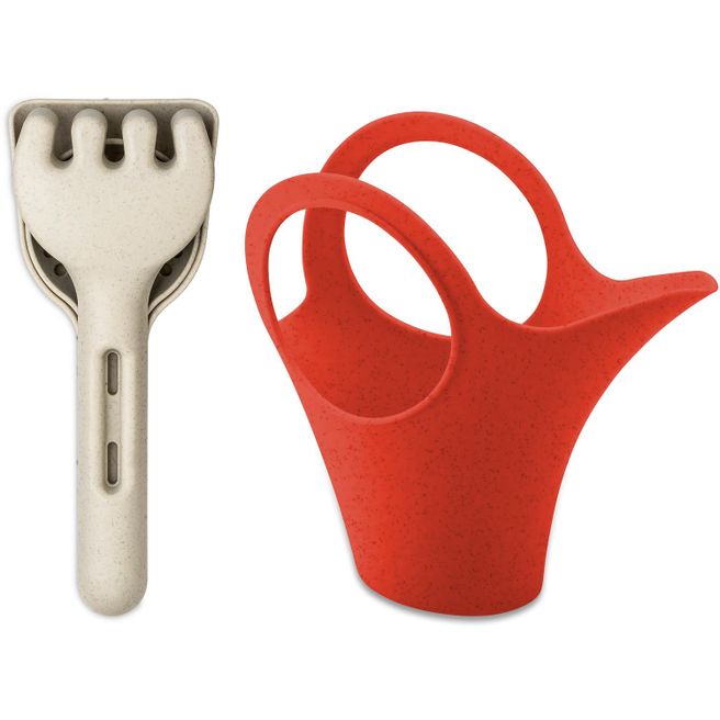 Produktabbildung koziol KLIKK SAND READY GARDEN - Sandwerkzeug Set 3-teilig + Gießkanne koziol KLIKK SAND READY GARDEN - Sandwerkzeug Set 3-teilig + Gießkanne