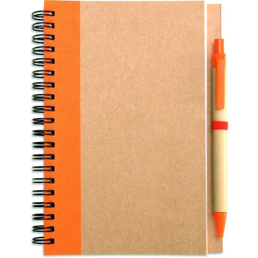 ein notizbuch mit einem stift darüber Recycelter Notizblock SONORA PLUS (Bild 1)