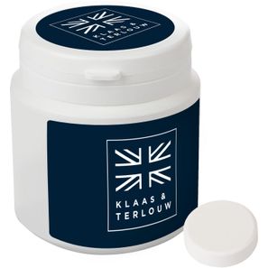 Plastikgefäß mit Süßigkeiten