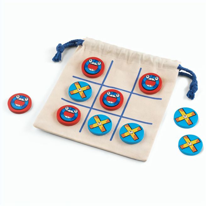 CROSSES. Klassisches 3-Gewinnt-Spiel aus Sperrholz, bestehend aus 10 Teilen