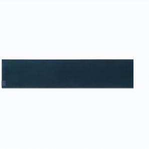 SERENITY. Schal aus recyceltem Polyester (100 % rPET) mit Aufnäher zur individuellen Veredelung
