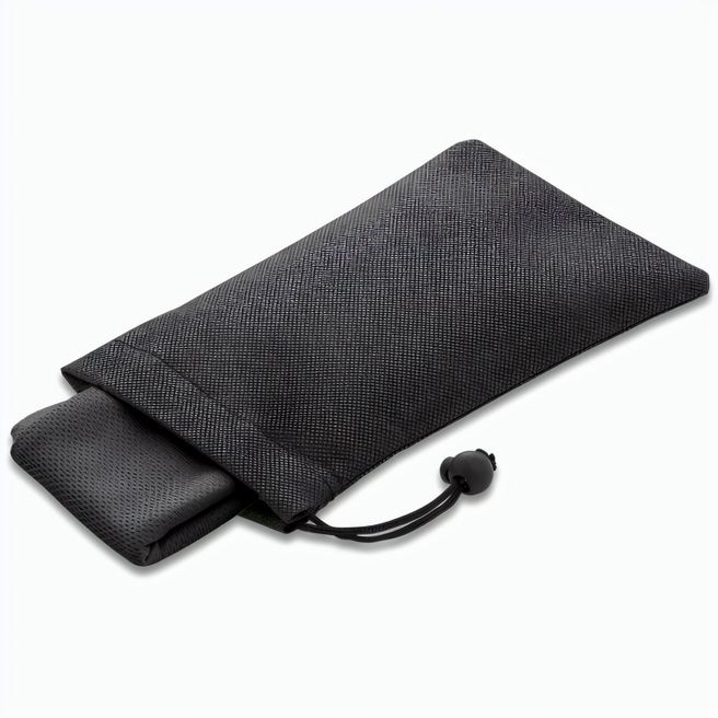 Produktabbildung BERNAL. Sporthandtuch aus recyceltem Polyester (100% rPET) dient zur Erfrischung mit Vliesstoffbeutel BERNAL. Sporthandtuch aus recyceltem Polyester (100% rPET) dient zur Erfrischung mit Vliesstoffbeutel