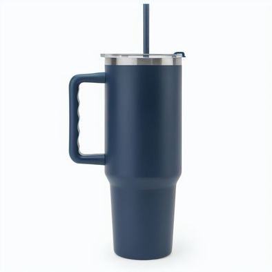 Produktabbildung JOYNER XL. Grosser Reisebecher aus Edelstahl (91 % recycelt) mit vakuumisolierter Doppelwand und matter Oberfläche 1300 ml JOYNER XL. Grosser Reisebecher aus Edelstahl (91 % recycelt) mit vakuumisolierter Doppelwand und matter Oberfläche 1300 ml