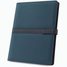 SANDERSON FOLDER. A4-Ordner aus PU (50% recycelt) mit Magnetverschluss und Notizblock mit linierten Seiten