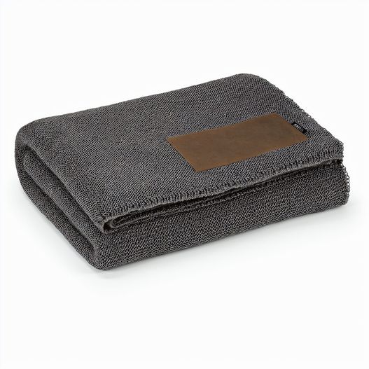 Produktabbildung Mondrian Decke rPET- und Wollmischung. Mit personalisierbarem Aufnäher Mondrian Decke rPET- und Wollmischung. Mit personalisierbarem Aufnäher (Bild 1)