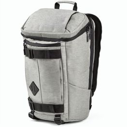 Paso 20L Rucksack aus rPET. Untere Schlaufen. Laptops bis 17"